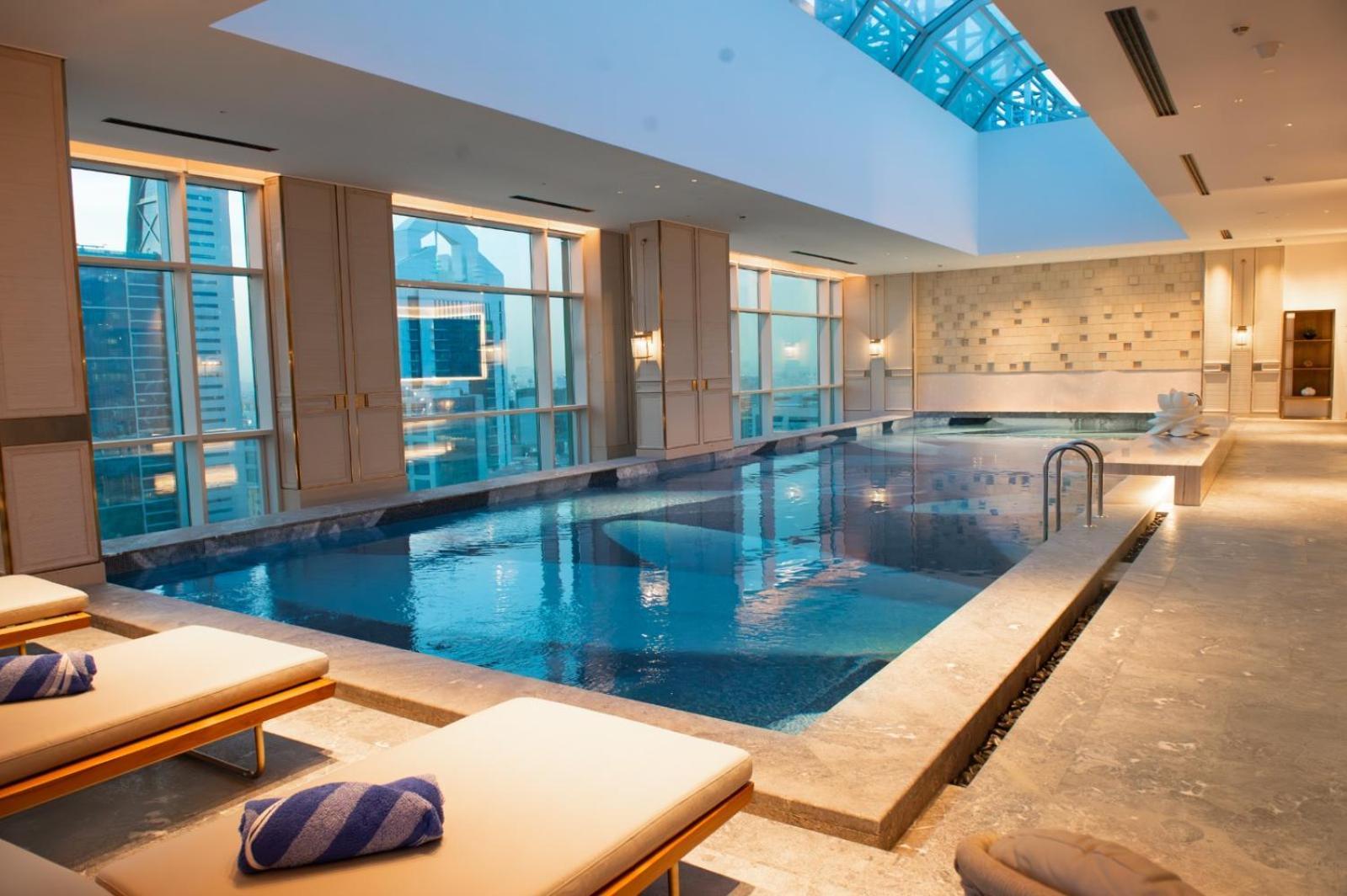 Narcissus The Royal Hotel Рияд Екстериор снимка The pool at the spa