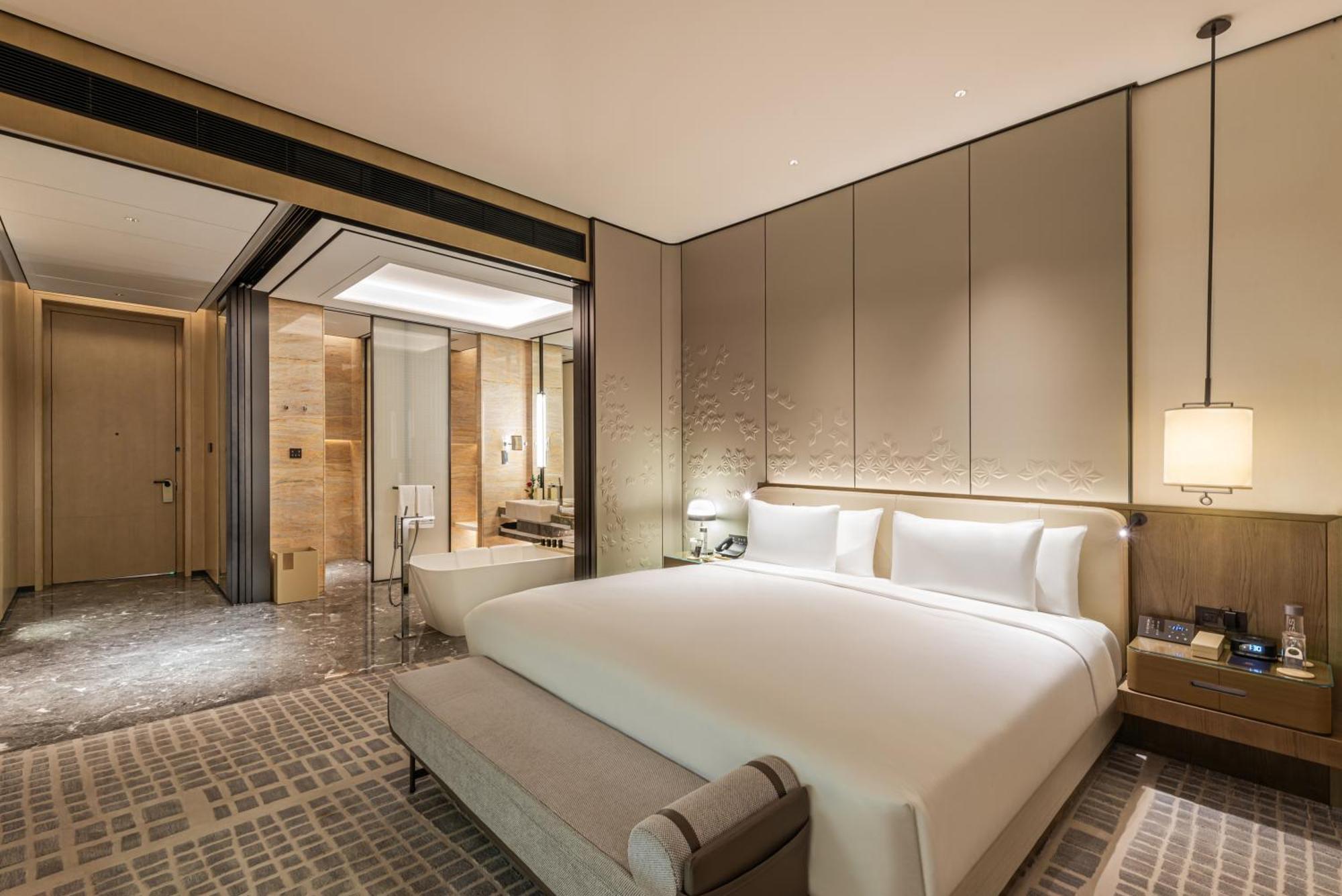 Narcissus The Royal Hotel Рияд Екстериор снимка Deluxe Suite